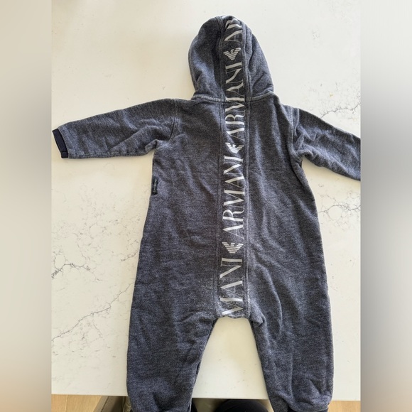Armani Baby onesie unisex 12M - Picture 2 of 9